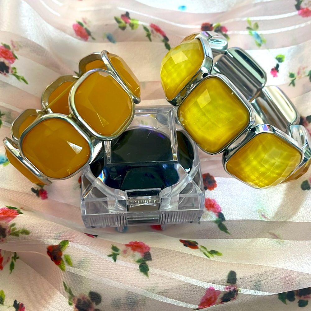 Vintage Stretch Bangle Set